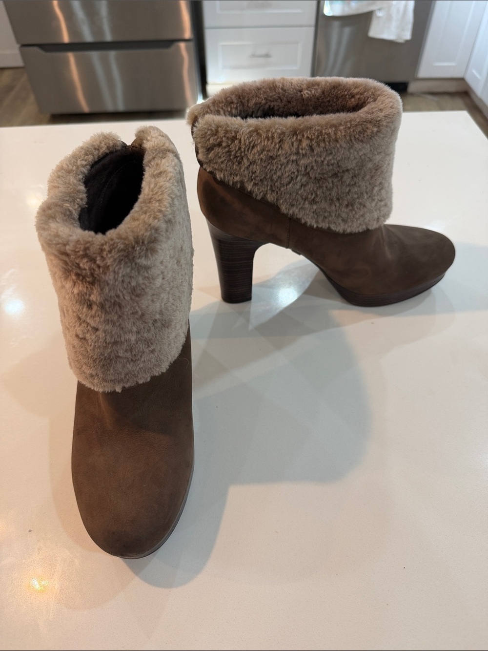 Shearling Fur Cuff Brown Suede Ankle 👢 vintage Y2K